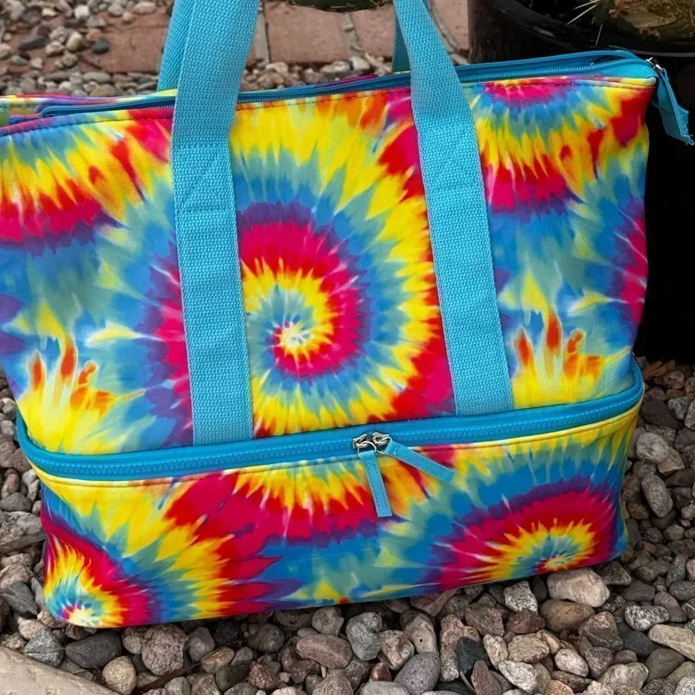 No Boundaries Colorful insulated Tie-Dye Beach-Tote Bag